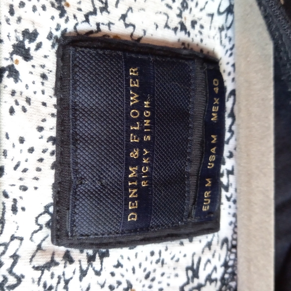 Denim and Flower Black polka dot t shirt - Picture 3 of 4